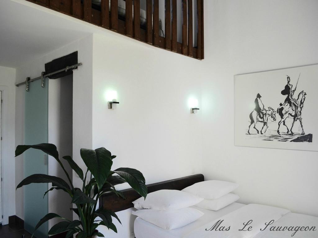 Mas Le Sauvageon Hotel Saintes-Maries-de-la-Mer Szoba fotó